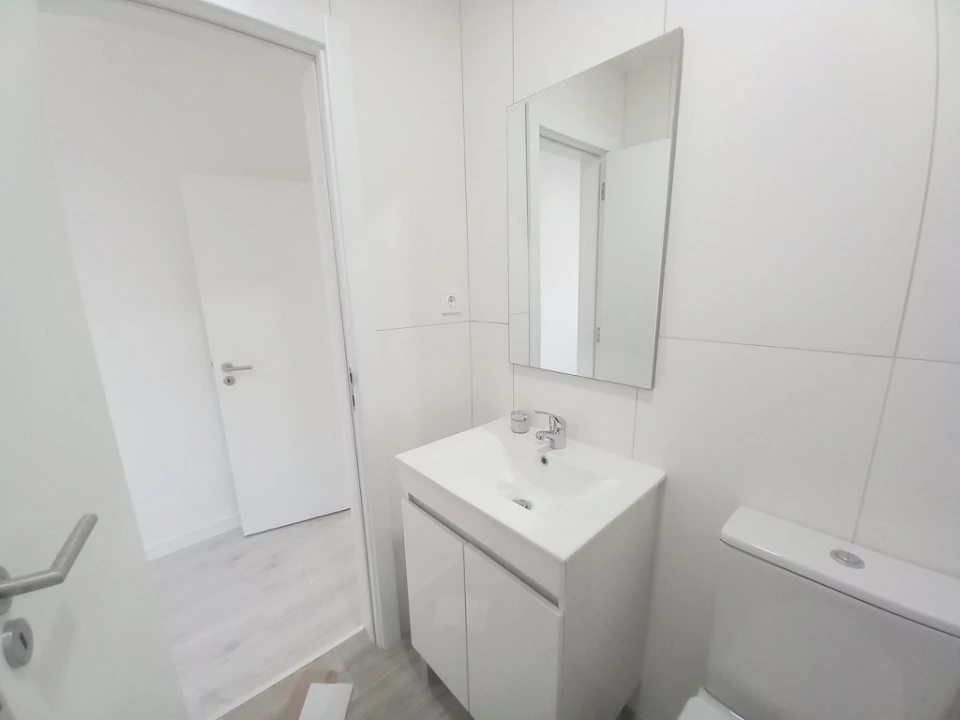 Apartamento T4 para Venda em Costa da Caparica Foto 12