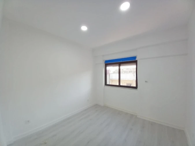 Apartamento T4 para Venda em Costa da Caparica Foto 20