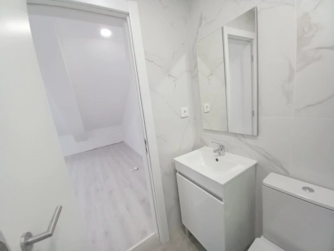 Apartamento T4 para Venda em Costa da Caparica Foto 23