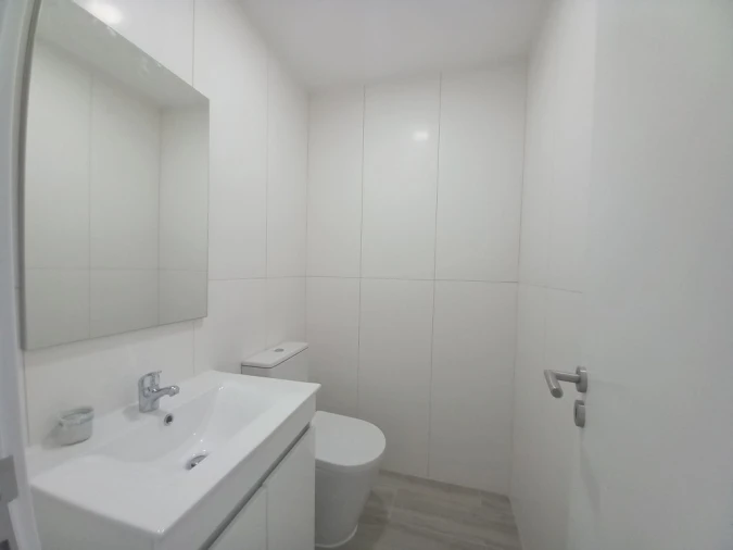 Apartamento T4 para Venda em Costa da Caparica Foto 15