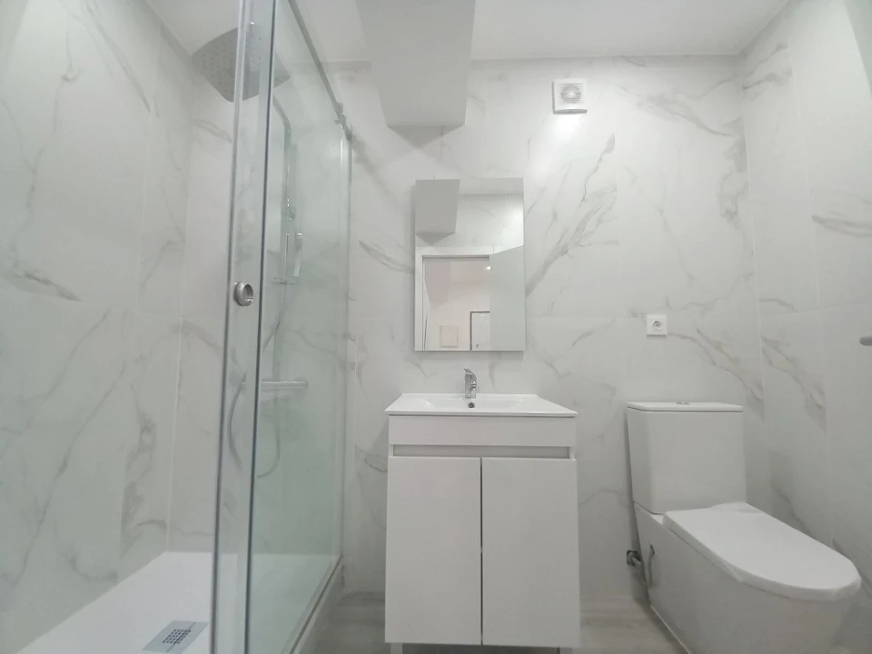 Apartamento T4 para Venda em Costa da Caparica Foto 19