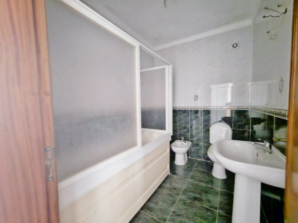 Apartamento T4 para Venda em Gaio-Rosário e Sarilhos Pequenos Foto 2