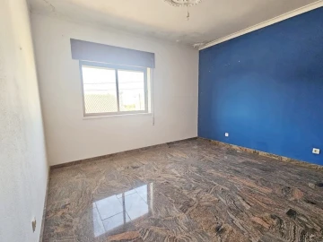Apartamento T4 para Venda em Gaio-Rosário e Sarilhos Pequenos