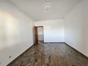 Apartamento T4 para Venda em Gaio-Rosário e Sarilhos Pequenos