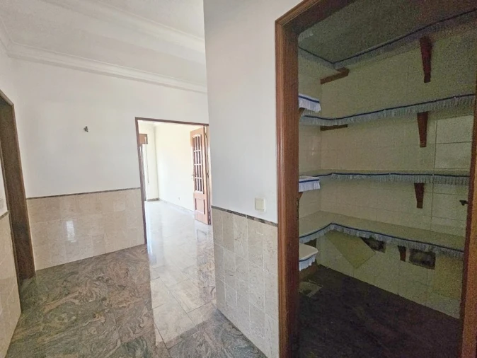 Apartamento T4 para Venda em Gaio-Rosário e Sarilhos Pequenos Foto 3