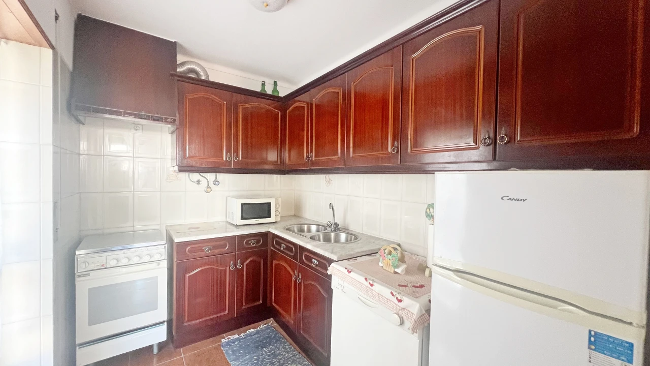 Apartamento T2 para Venda em Atouguia da Baleia Foto 22