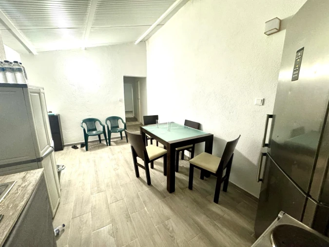 Armazém para Venda em Carvoeira e Carmões Foto 5