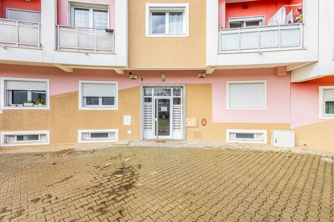 Apartamento T3 para Venda em Corroios Foto 55