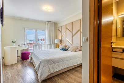 Apartamento T3 para Venda em Corroios