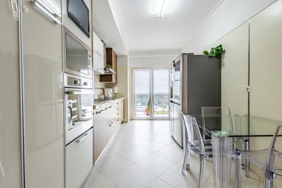 Apartamento T3 para Venda em Corroios