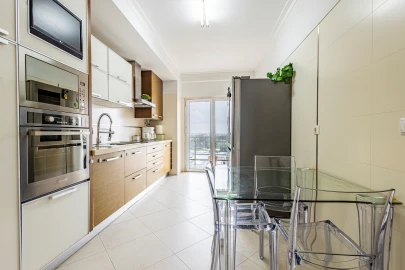 Apartamento T3 para Venda em Corroios