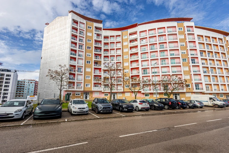 Apartamento T3 para Venda em Corroios Foto 38