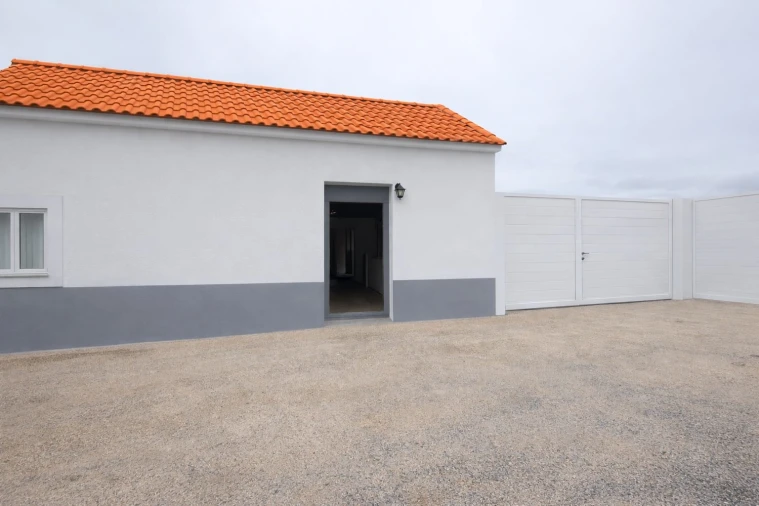 Moradia T2 para Venda em Azoia de Cima e Tremês Foto 8