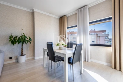 Apartamento T3 para Venda em Marvila, Ribeira Santarém, São Salvador, São Nicolau