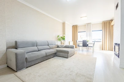 Apartamento T3 para Venda em Marvila, Ribeira Santarém, São Salvador, São Nicolau