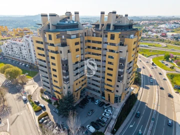 Apartamento T3 para Venda em Marvila, Ribeira Santarém, São Salvador, São Nicolau