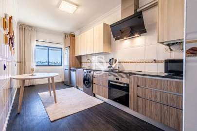 Apartamento T3 para Venda em Marvila, Ribeira Santarém, São Salvador, São Nicolau