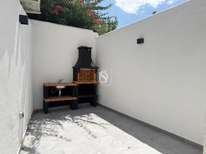 Moradia T3 para Venda em Marvila, Ribeira Santarém, São Salvador, São Nicolau Foto 10
