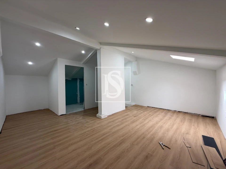 Moradia T3 para Venda em Marvila, Ribeira Santarém, São Salvador, São Nicolau Foto 1