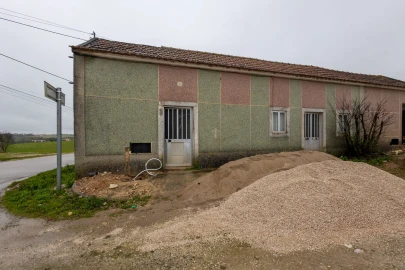 Moradia T3 para Venda em Azoia de Cima e Tremês