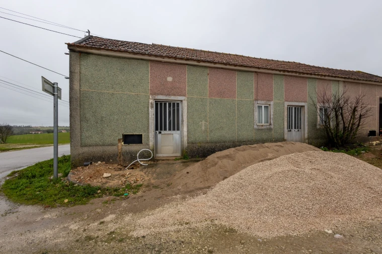 Moradia T3 para Venda em Azoia de Cima e Tremês Foto 9