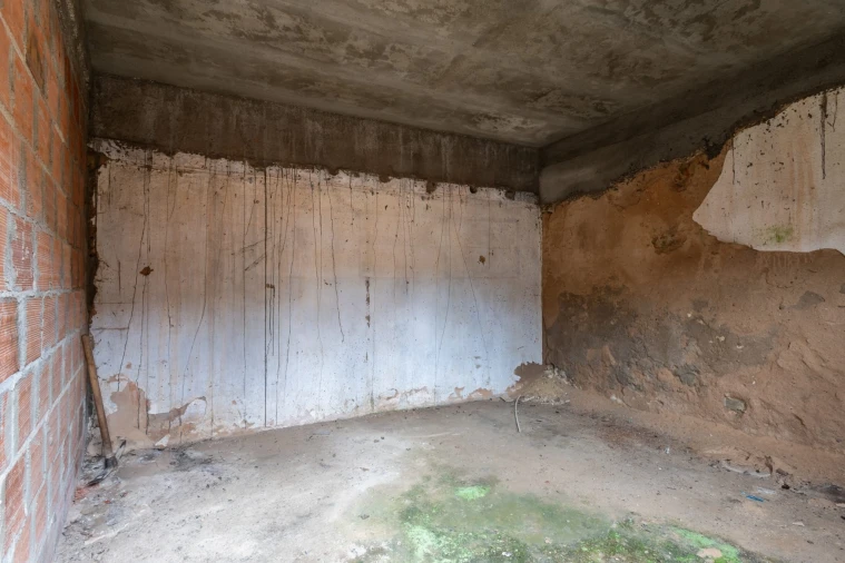 Moradia T3 para Venda em Azoia de Cima e Tremês Foto 17