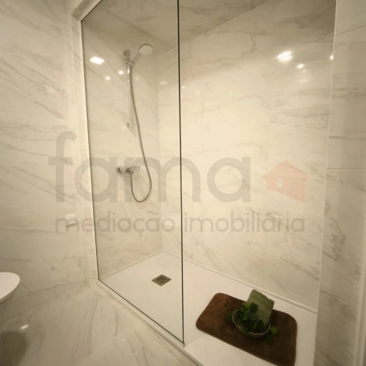 Apartamento T3 para Venda em Benfica Foto 33