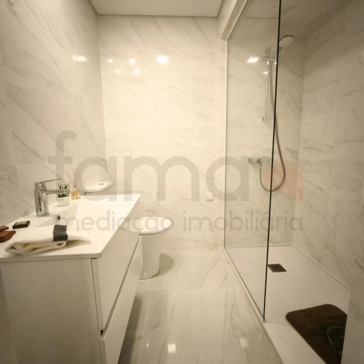 Apartamento T3 para Venda em Benfica Foto 37