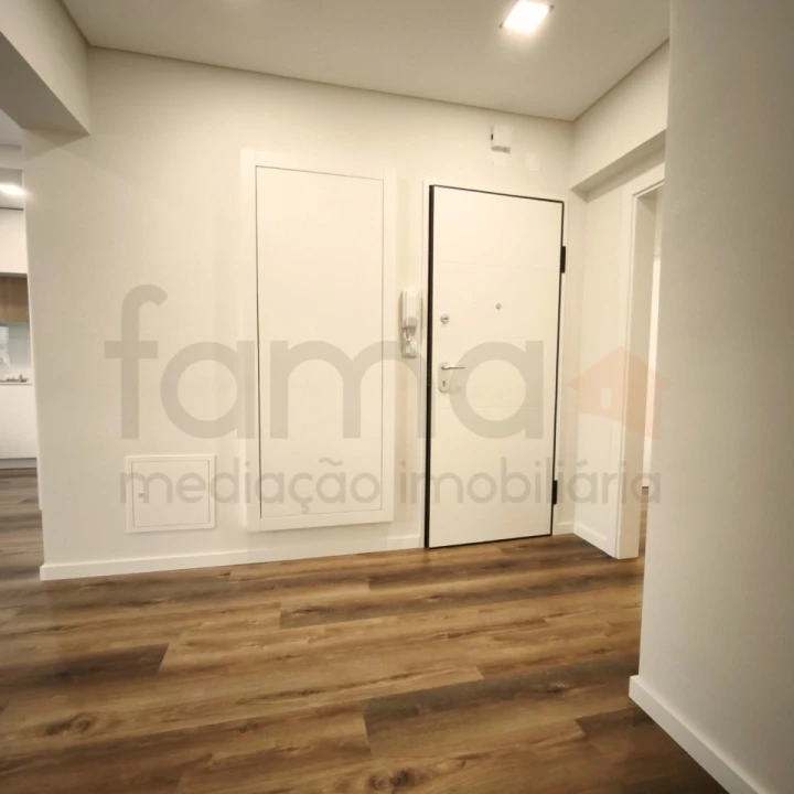 Apartamento T3 para Venda em Benfica Foto 48