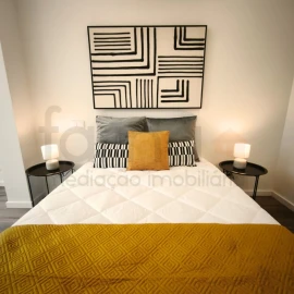 Apartamento T3 para Venda em Benfica