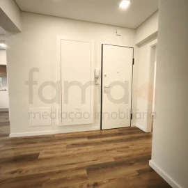 Apartamento T3 para Venda em Benfica
