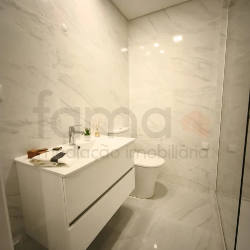 Apartamento T3 para Venda em Benfica Foto 31