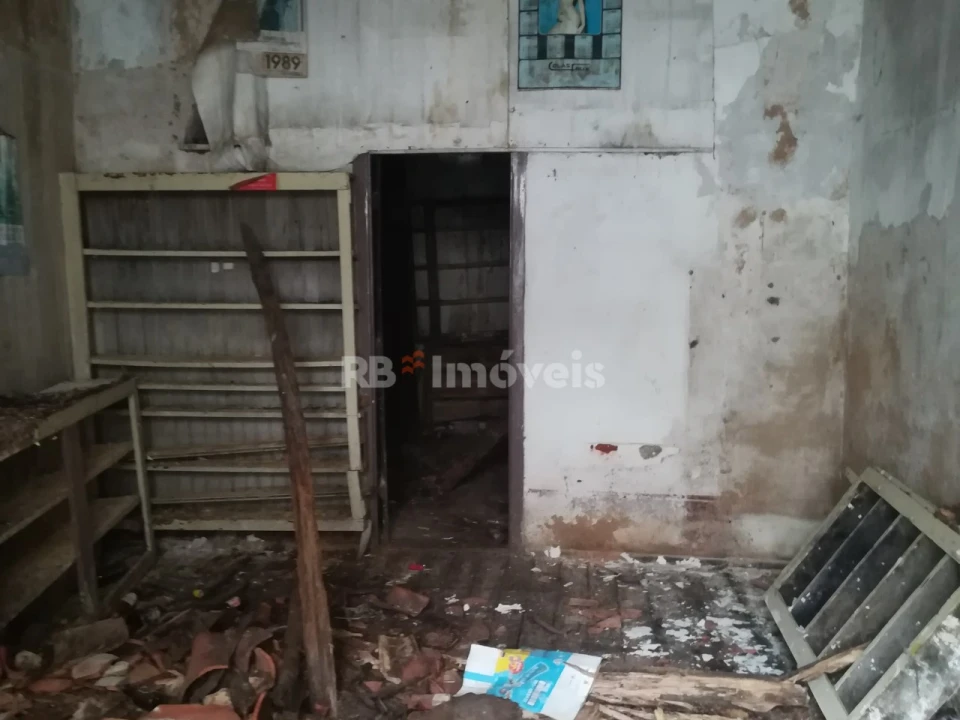 Prédio para Venda em Abrantes (São Vicente e São João) e Alferrarede Foto 5