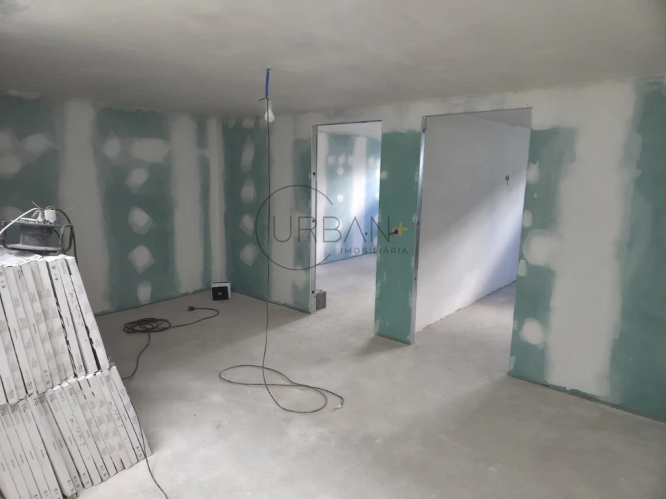 Apartamento T2 para Venda em Viseu Foto 11
