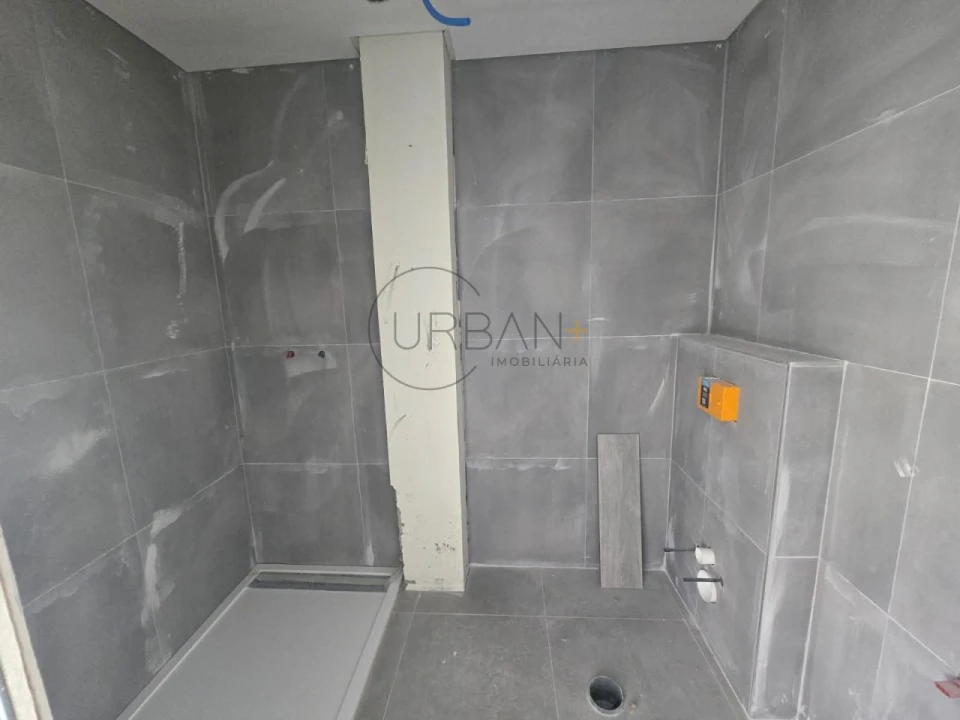 Apartamento T2 para Venda em Viseu Foto 4