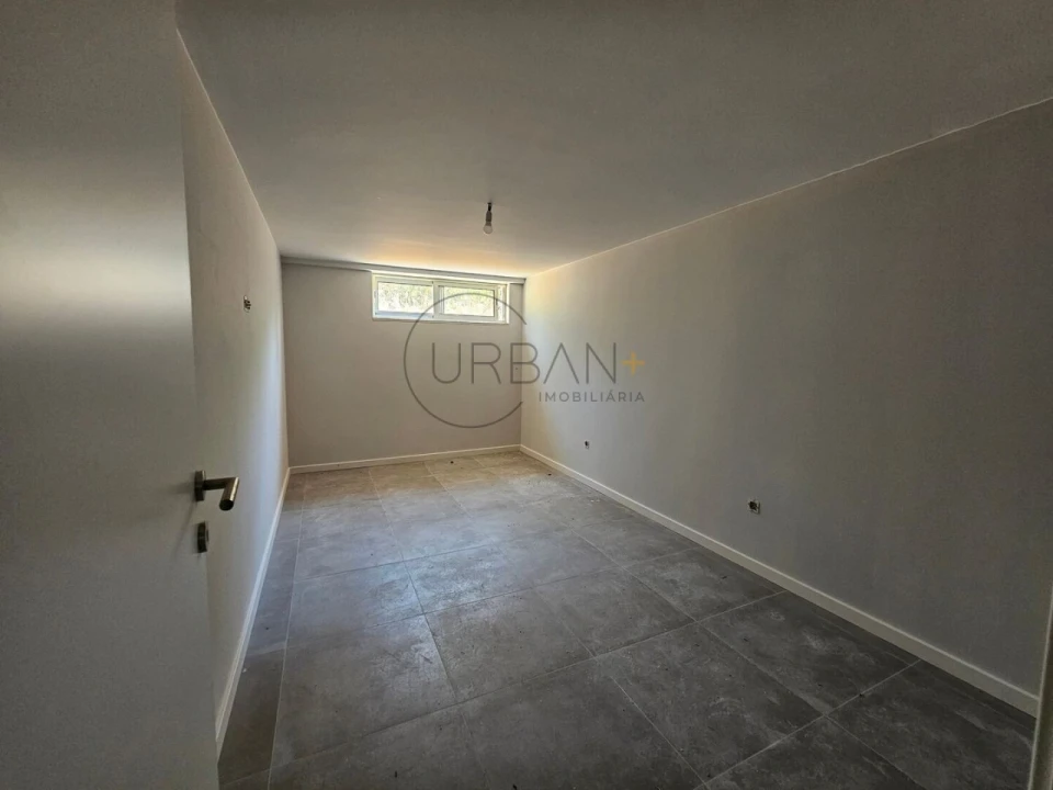 Apartamento T2 para Venda em Viseu Foto 12
