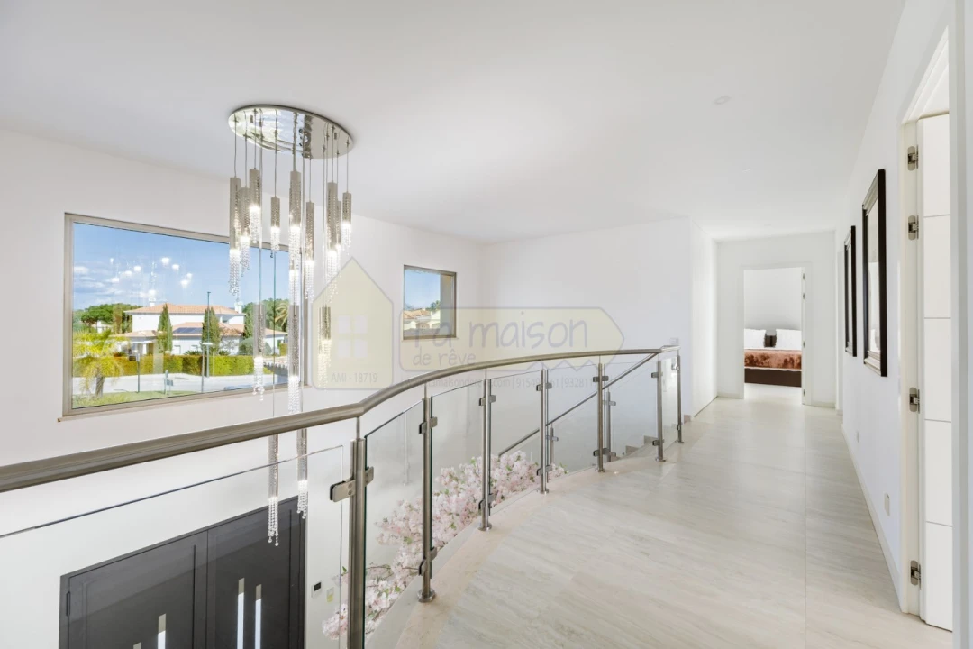 Moradia T5 para Venda em Quarteira Foto 26