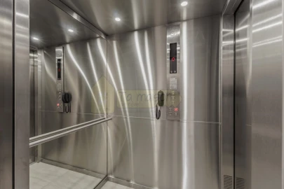 Moradia T5 para Venda em Quarteira