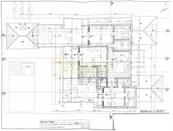 Moradia T5 para Venda em Quarteira