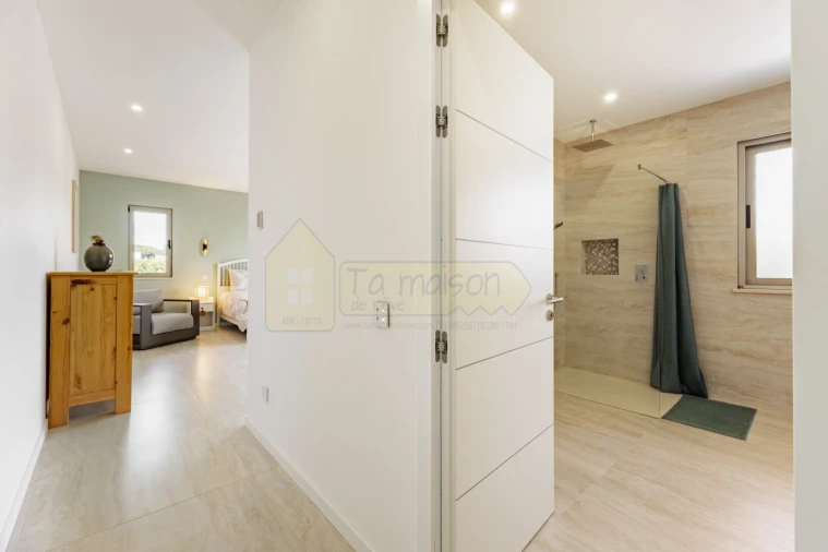 Moradia T5 para Venda em Quarteira Foto 57