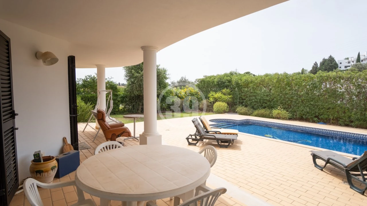 Moradia T4 para Venda em Albufeira e Olhos de Água Foto 38