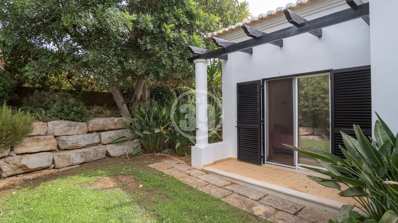 Moradia T4 para Venda em Albufeira e Olhos de Água Foto 40