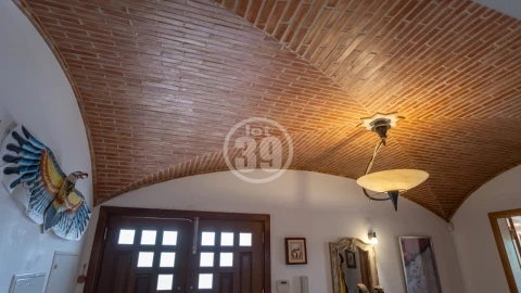 Moradia T4 para Venda em Albufeira e Olhos de Água