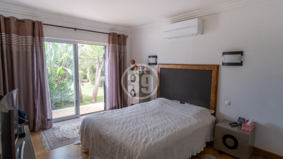 Moradia T4 para Venda em Albufeira e Olhos de Água Foto 15