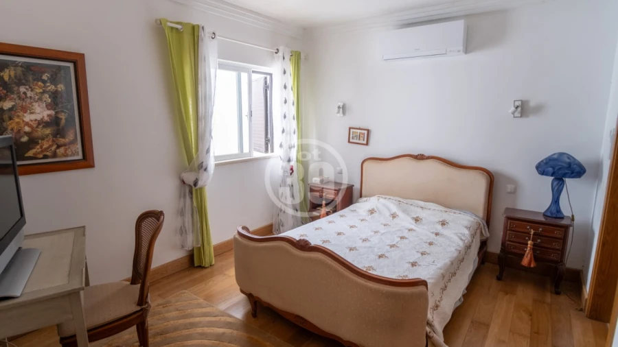 Moradia T4 para Venda em Albufeira e Olhos de Água Foto 25