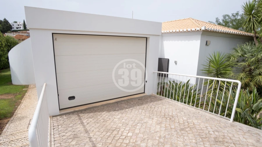 Moradia T4 para Venda em Albufeira e Olhos de Água Foto 30