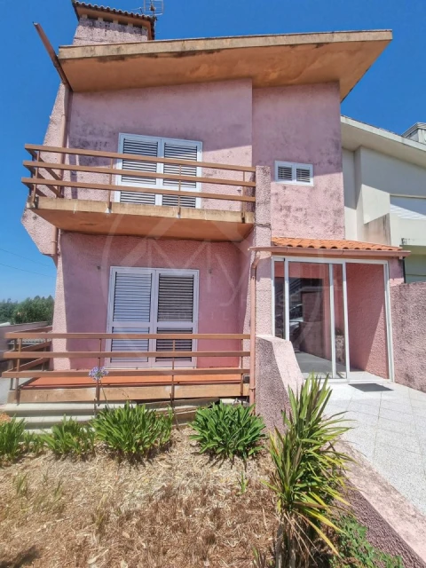 Moradia T3 para Venda em Bougado (São Martinho e Santiago)