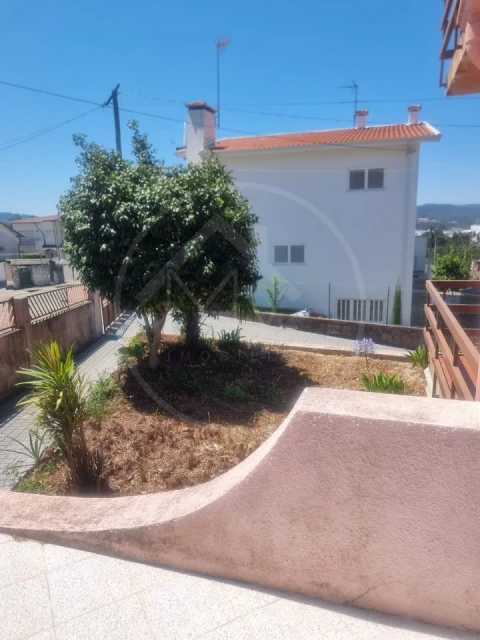 Moradia T3 para Venda em Bougado (São Martinho e Santiago)