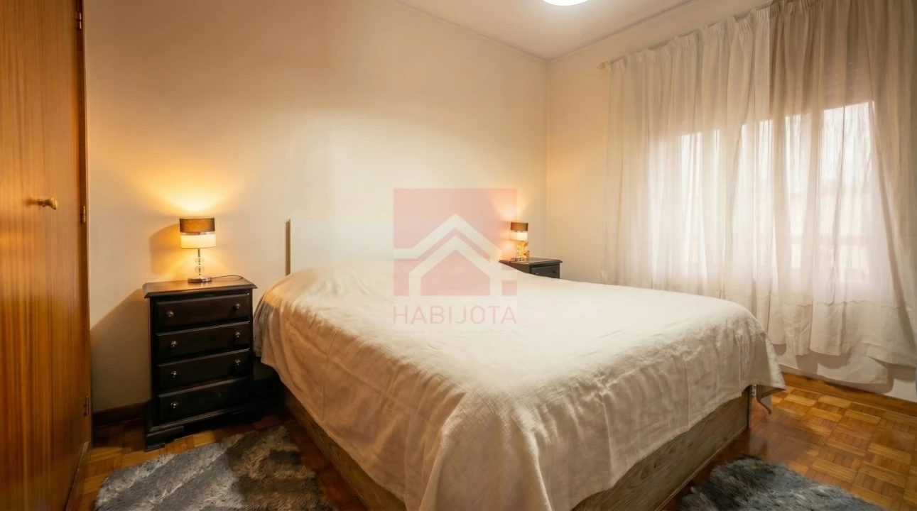 Apartamento T2 para Venda em Fânzeres e São Pedro da Cova Foto 4
