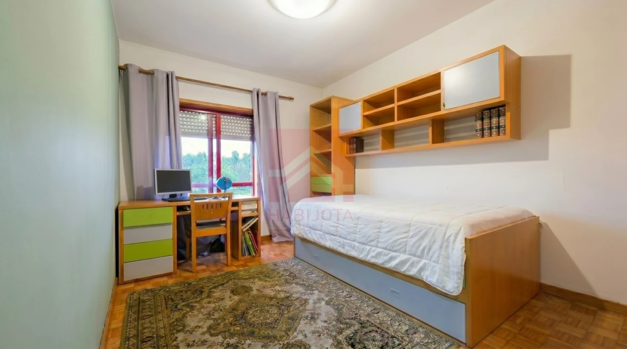 Apartamento T2 para Venda em Fânzeres e São Pedro da Cova Foto 5